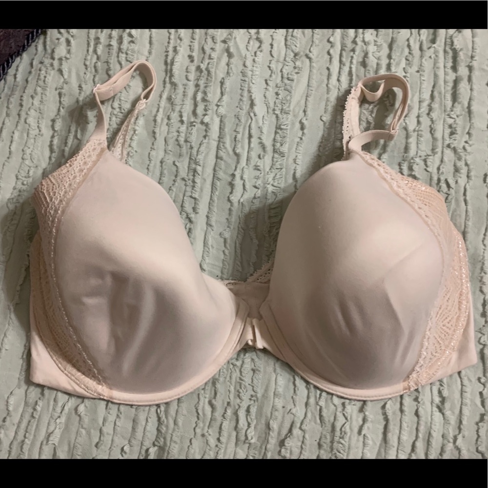 Victoria’s Secret 36DDD Front clasp